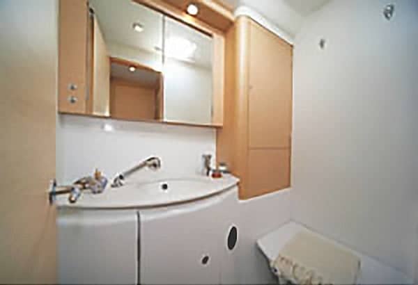 Kamar mandi laguna 2023 2023